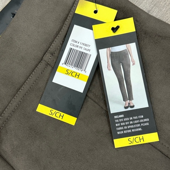 Andrew Marc Women's 4 -6 Small Faux Suede Pull On Ponte Leggings Pants Taupe NWT - Picture 12 of 12